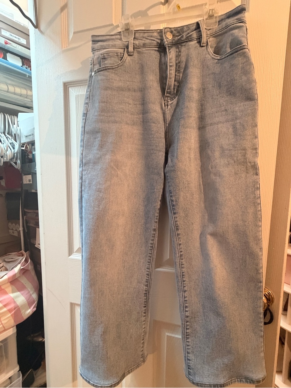 Katch me jeans: Light Wash Straight Leg Jeans petite